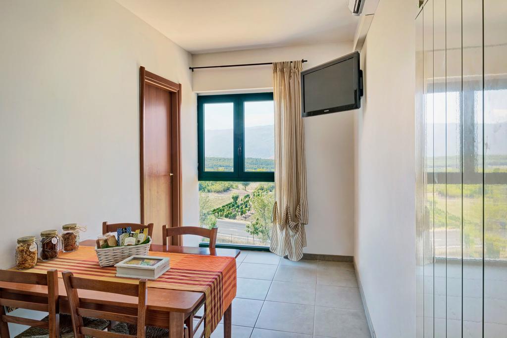 Agriturismo Statale 17 Poggio Picenze المظهر الخارجي الصورة